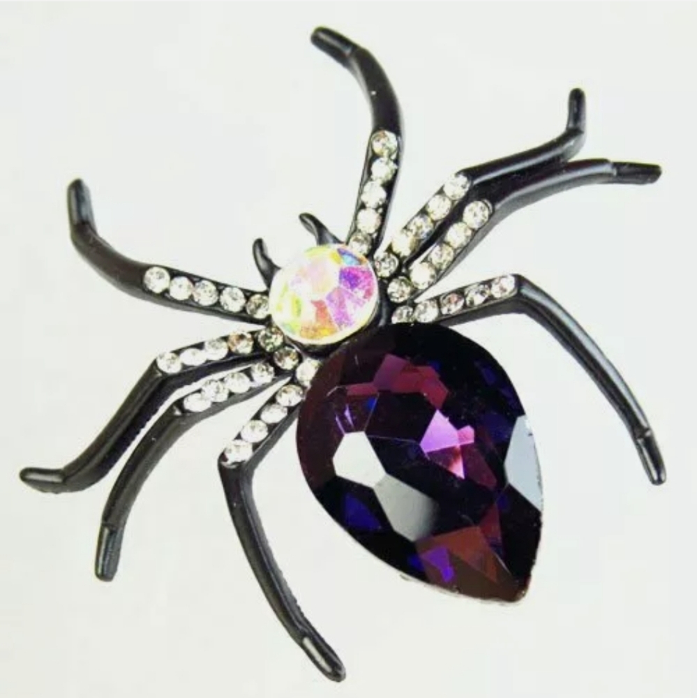 New Pave Crystal Carved Black Alloy Spider Pin Pendant.